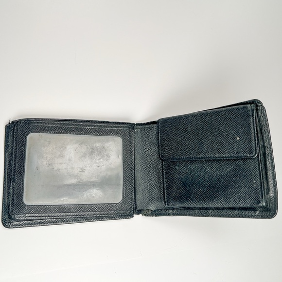Louis Vuitton Taiga Leather Bifold Wallet - Picture 9 of 14